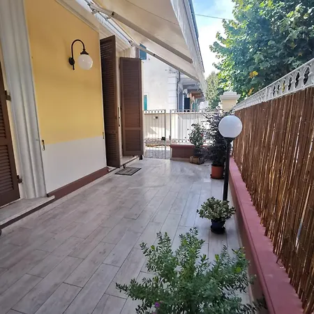 Da Paolino, Tra Mare E Vino 別荘 ヴィアレッジョ